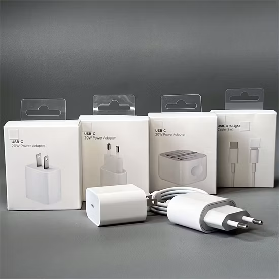 2023 la più recente stazione di ricarica mobile GaN 33W Pd all'ingrosso Pd 33W QC3.0 caricatore da muro doppio adattatore di alimentazione USB per caricabatterie iPhone sfuso